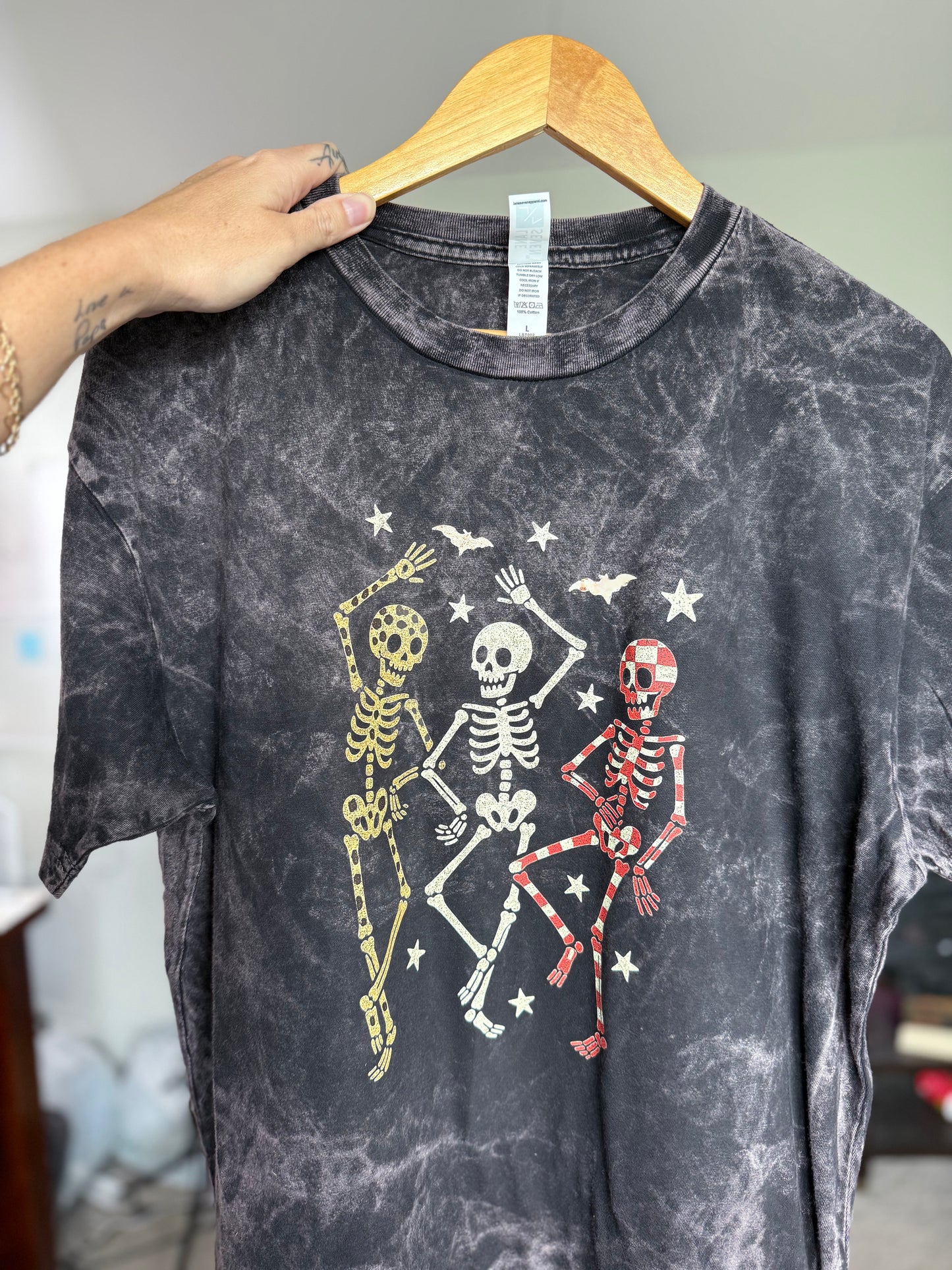 Dancing Skeletons